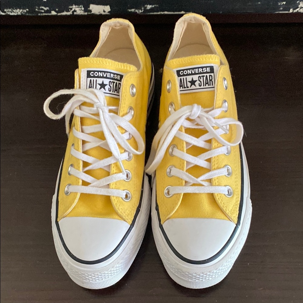 Authentic Converse All Star Low-Top in Vibrant Yellow Women’s US 7.5